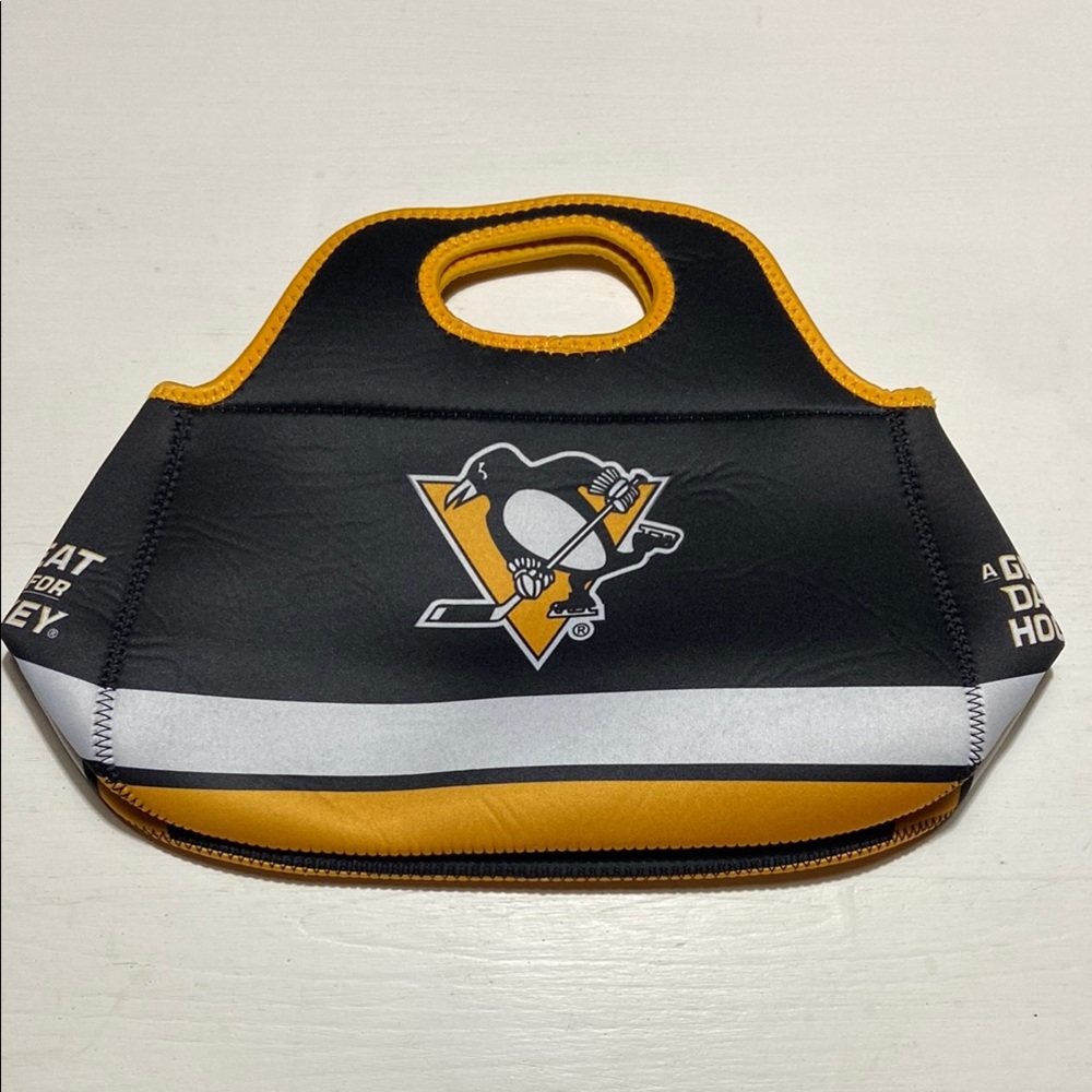 🎉FINAL PRICE🎉 Pittsburgh Penguins NHL Lunch Bag Soft Cooler